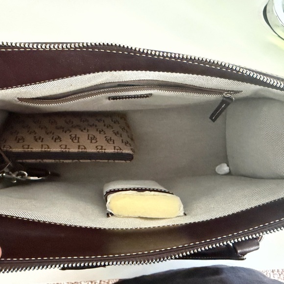 Dooney & Bourke Brown and Tan Tote Bag - Picture 5 of 10